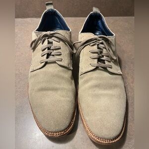 Steve Madden Tan Derby Oxfords with Suede Finish